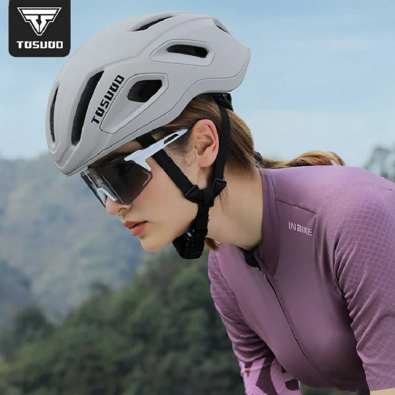 Womens riding helmet