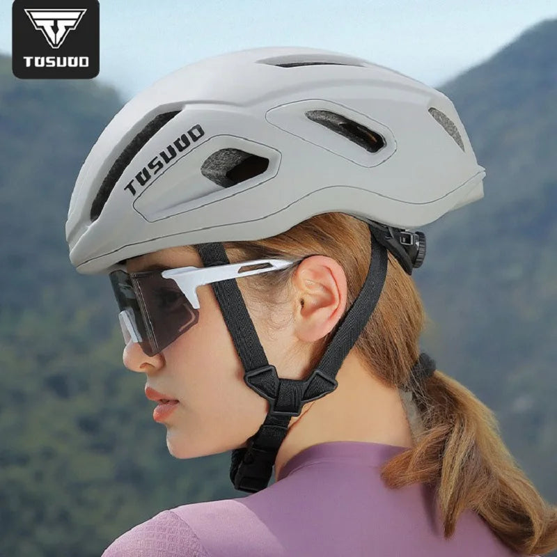 Womens riding helmet