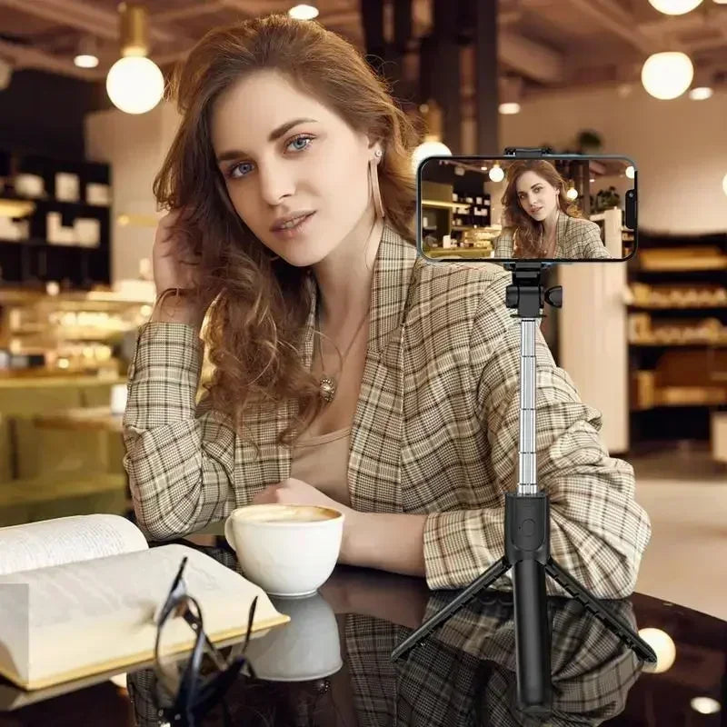 360 Rotating Selfie Stick